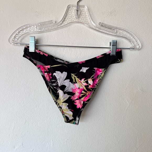 Lovers + Friends black floral mesh bikini bottoms - Picture 2 of 4